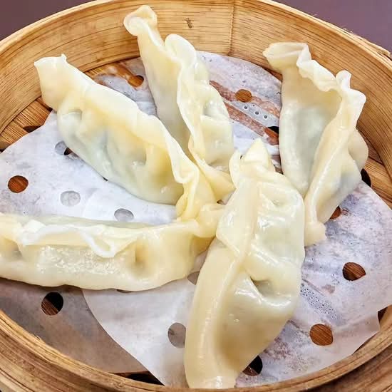 Steamed chicken dumplings(4pcs)鸡肉蒸饺